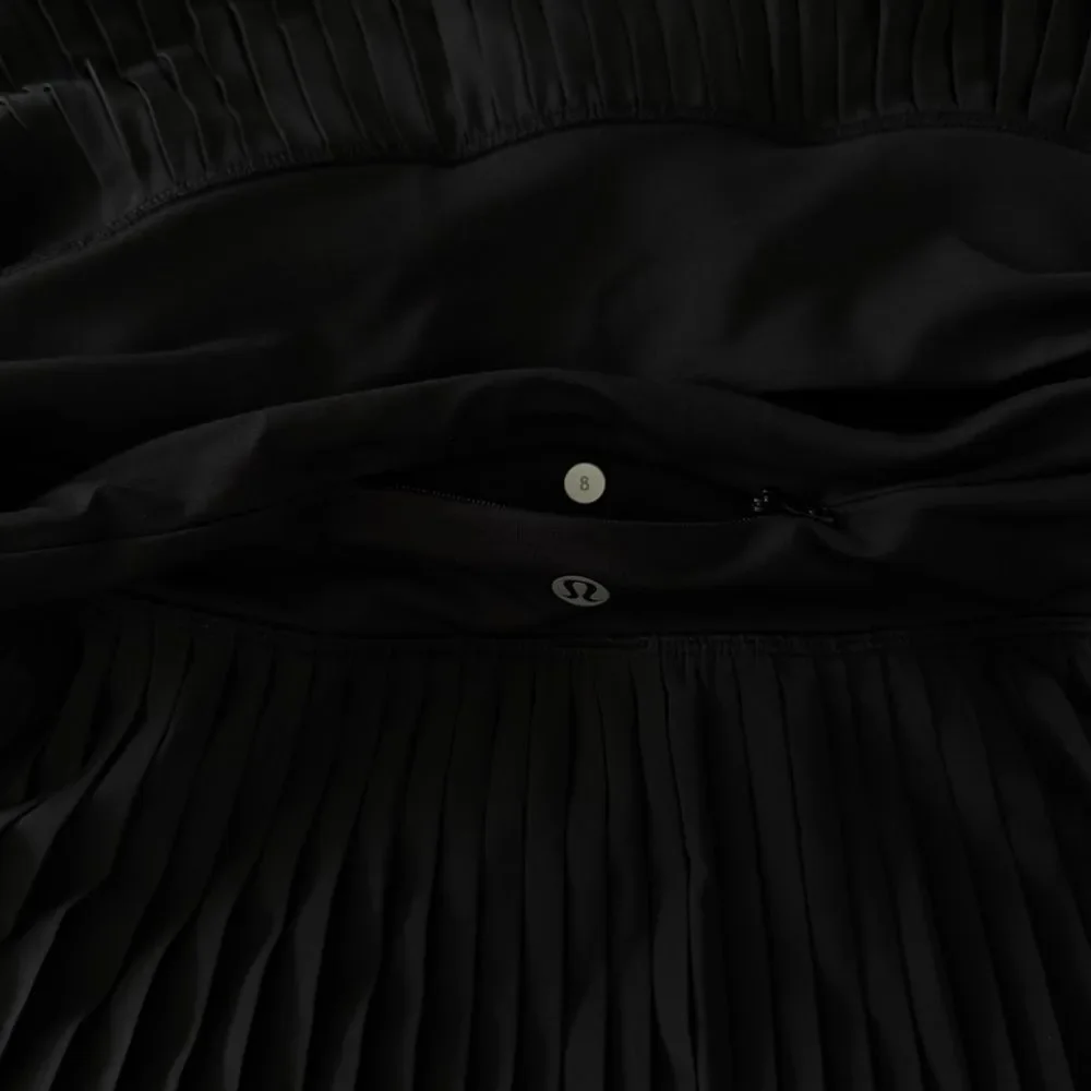 Lululemon Pleat To Street Skirt II Black Size 8